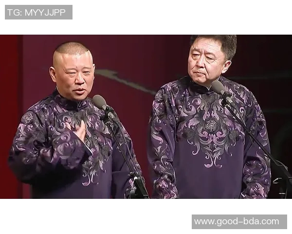 阿图什市足球明星展现多才多艺激情演唱引发热烈反响